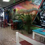Tres Mundos Hostel