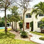 Luxury Villa In Playacar