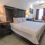 Hacienda Paradise Hotel