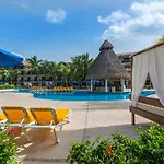 The Reef Coco Beach Resort & Spa