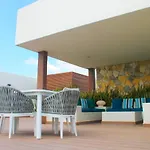 L Condos - Luxury Apartments By Spot Rentals