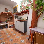 La Casa Del Almendro