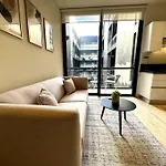 2Br Modern Condo With Rooftop Pool - Prime Location By Solmar Rentals