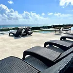 Musa Del Carmen By Solmar - Rooftop Pool & Bar By Solmar Rentals