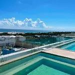 Walking Steps To Beach Gym Jacuzzi And Ocean View Musa