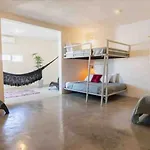 House Lounge/ Pasos De La 5Ta Av, Excelente Ubicacion