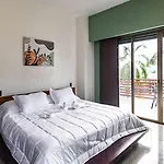 Infinito Condos By Playasky
