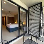 Stylish 1Br Apartment Near Top Attractions, 2 Incredible Pools, Gym,Cinema