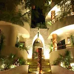 Maya Villa Condo Hotel&Beachclub