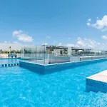 Beautiful 2Br Apartment In Central Playa, Ipana