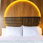 Singular By Stella Rentals