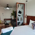 Emiliano 42 Condos Boutique