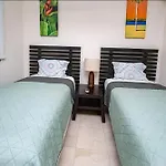 205 C: Centrally Located Apto. With Ocean View