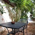 Spacious King Room Near Beach & Quinta
