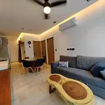 Apartment 2Br Steps Away From 5Ta, Pool, Lundry & Gym By Yeah