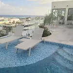 Acogedor Condo A Metros De La 5Ta Avenida