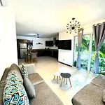 Villa Tendenza Condo