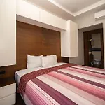 501Ph - Spacious Apartment In The Center, Only 10 Minutes Walking Distance To The Beaches