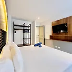 Centric Condo By Casago