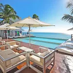 Luxury 2 Bedroom Condo With Tub & Infinity Pool - Beach Side At Mareazul - Sirenita G
