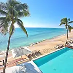 Luxury 2 Bedroom Condo With Tub & Infinity Pool - Beach Side At Mareazul - Sirenita G