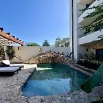 Ha\'As Naj Suites Bananas