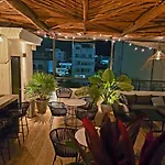 Sophia\'S Beach House At Emiliano 42
