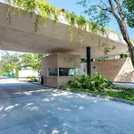 Suite Con Terraza Privada Y Diseno Moderno