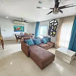 Apartment 5 Min Walking To The Beach At Paraiso