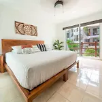 Melrose Place At Los Lirios Playacar Phase Ll