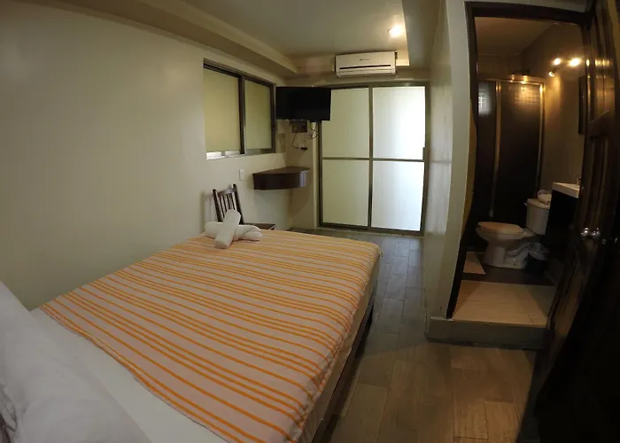 Hotel Plaza Del Sol