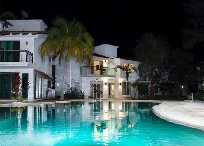 Playacar Beach House 10 Pax! The Best Location In Playa! By Bookhap