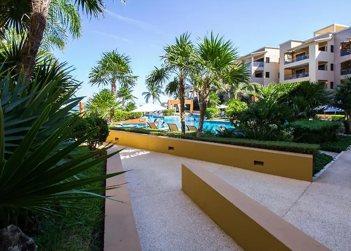 El Faro 101 Surf 1 Bdr Apt Pool View