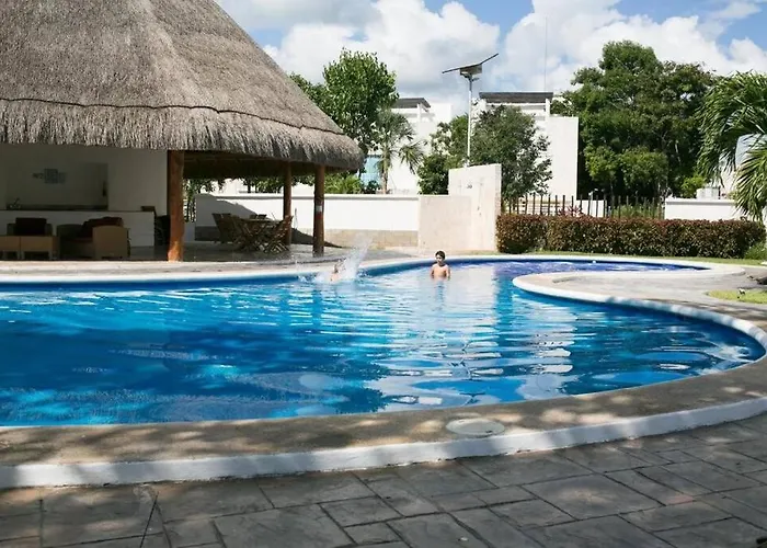 Great Cheerful 2 Bedroom House With Pool And Spa