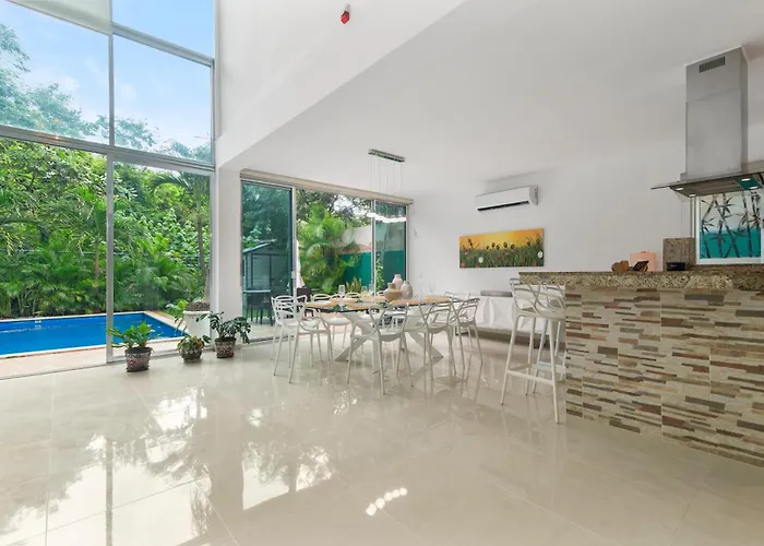 Casa Lula 5-Br Getaway In Riviera Maya