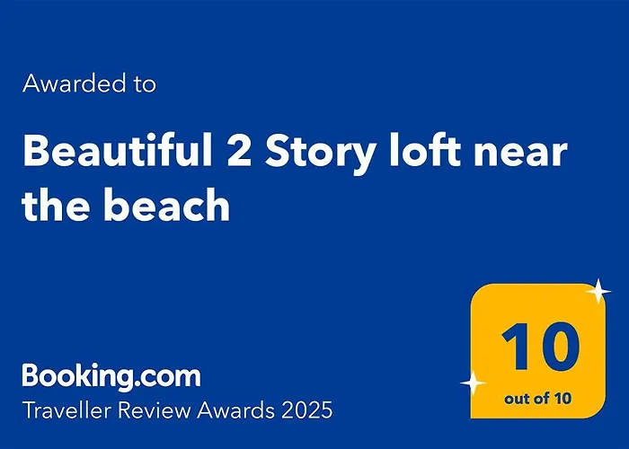 Beautiful 2 Story Loft Near The Beach