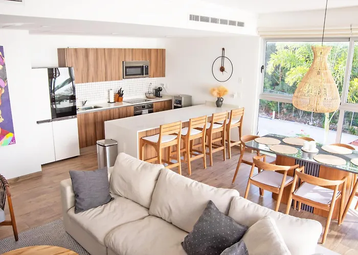 Condo Mareva The Leaf, Luxury Retreat