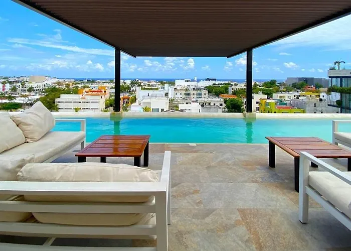Seaview Roof Pool, Gym Onsite, 4 Blocks To 5Th Ave