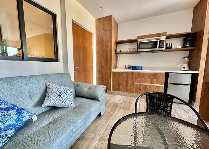 New Apartment Steps Away From 5Th Avenue!