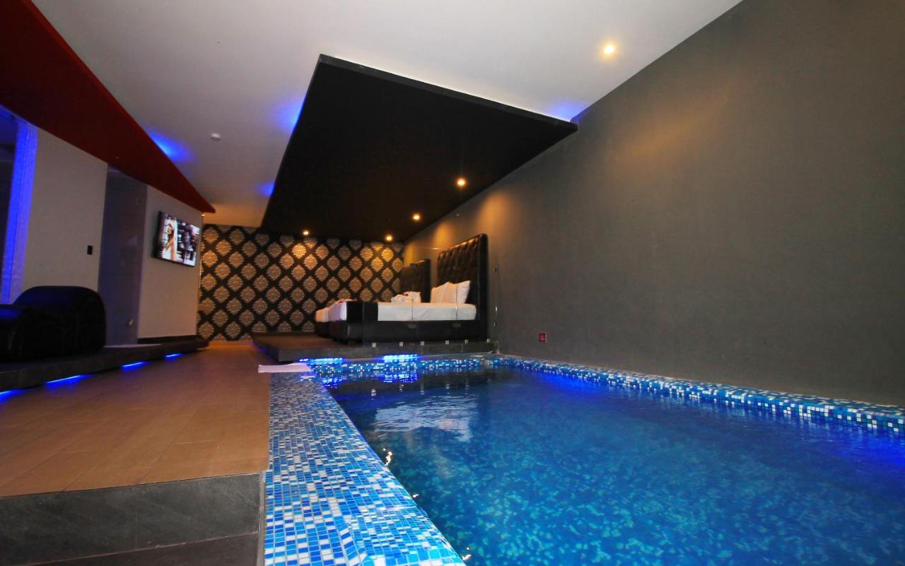 Intimisimo Constituyentes Hotel del amor *