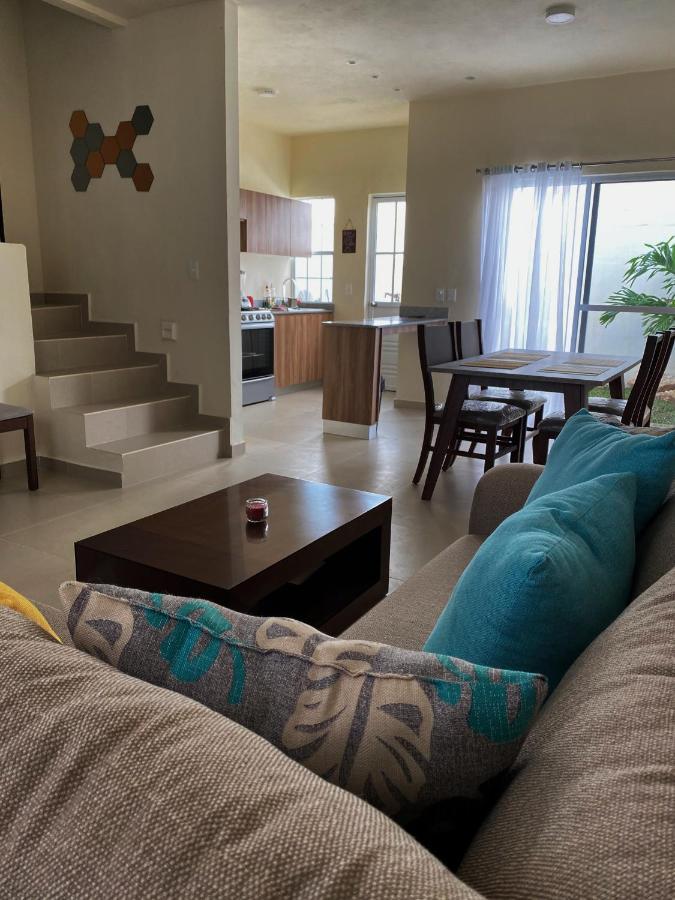 Cozy Family Vacation Near The Beach! Casa de férias Playa del Carmen