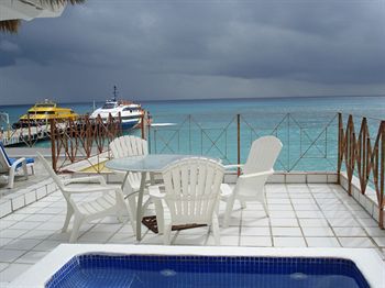 Plaza Marina Hotel 3*