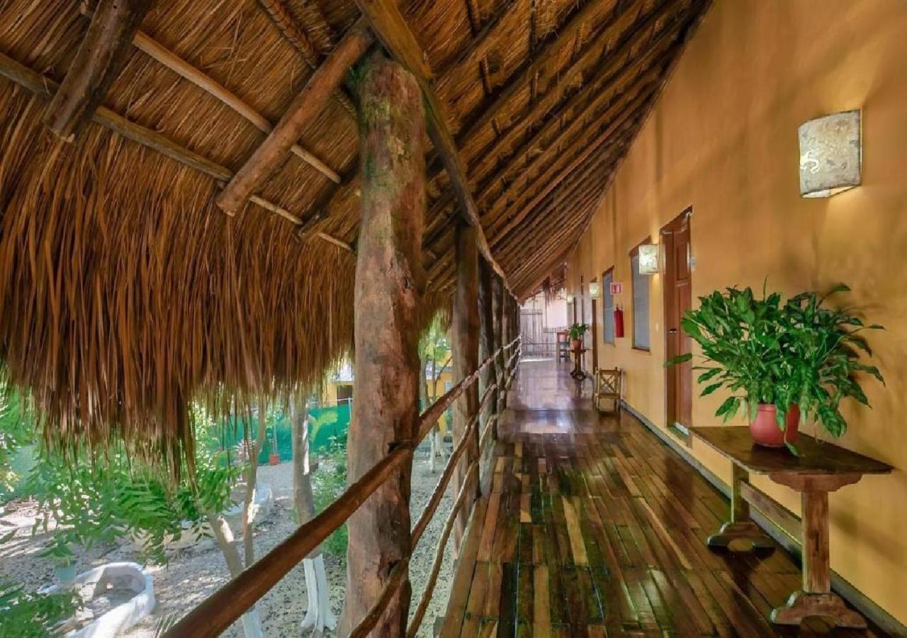 Esduma Iguanas Hotel 4*