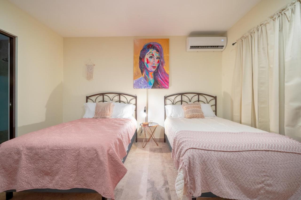 Oasis - Downtown - At Veranto Apartment