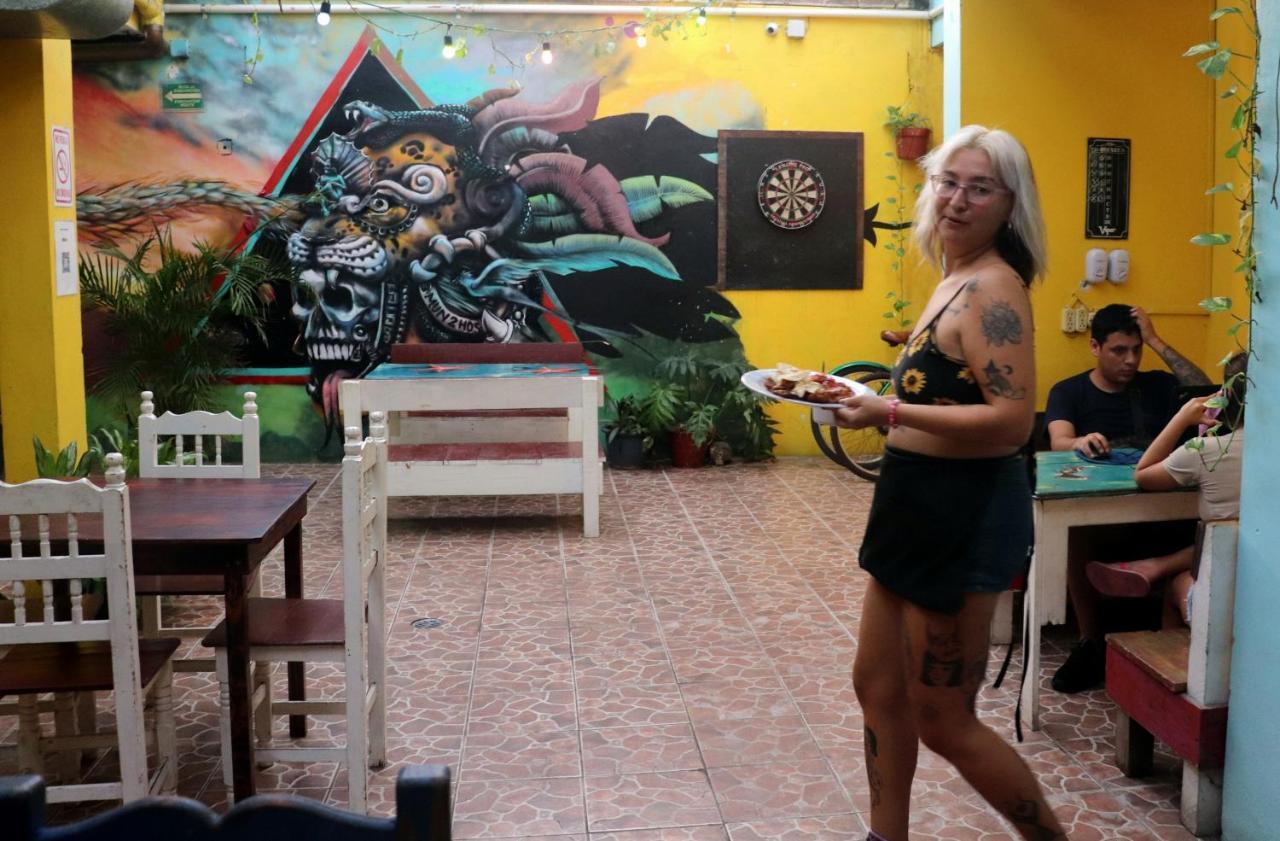 Tres Mundos Hostel