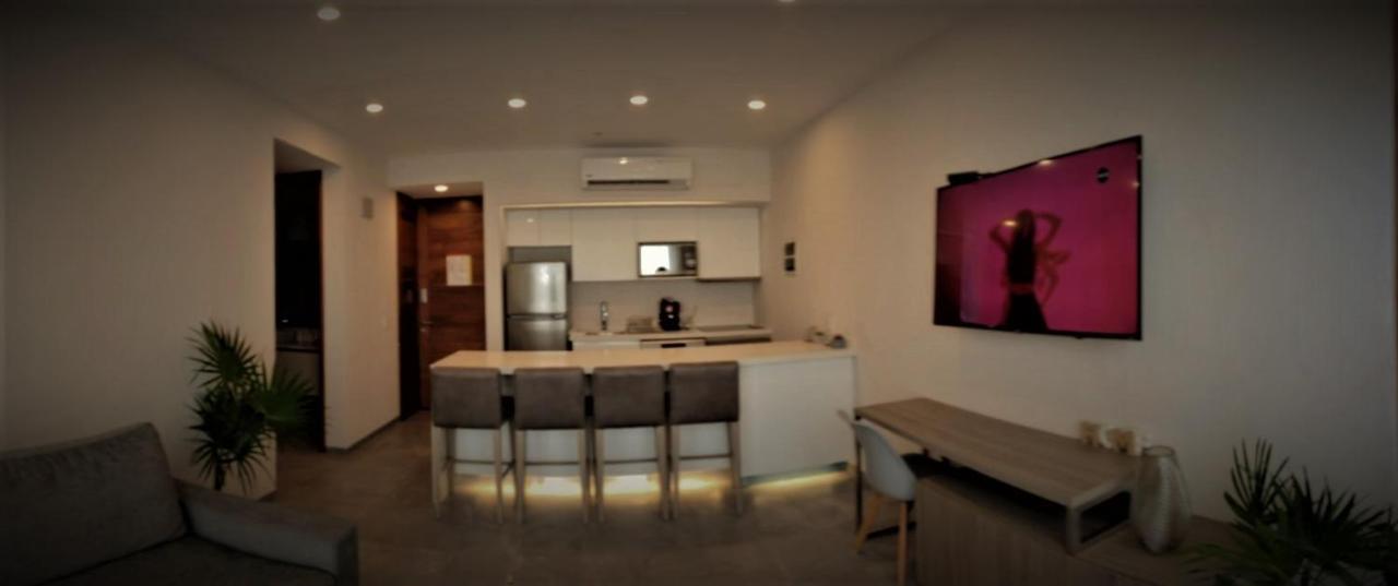 Departamento Delux 2 - Walking Distance A La Playa, Con Balcon. Apartment Playa del Carmen