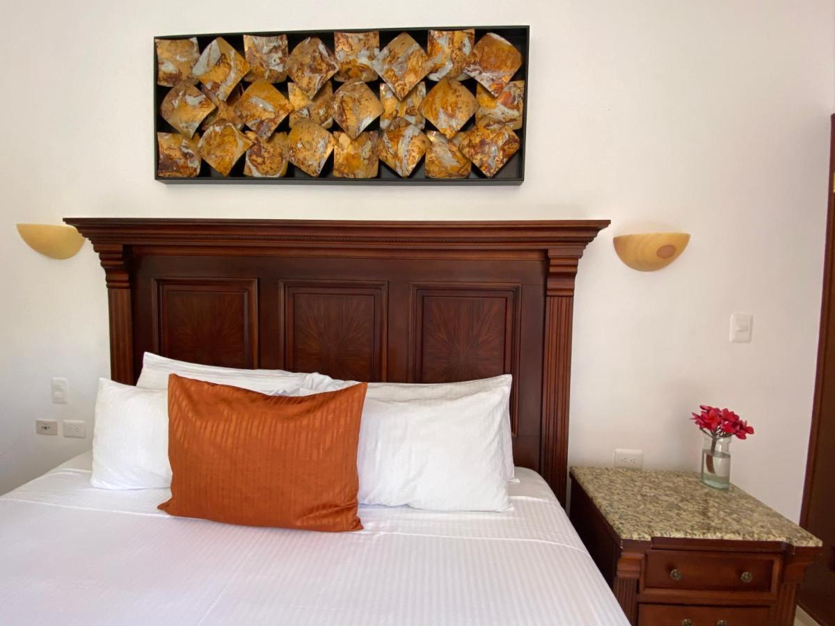 Khách sạn Golondrinas 4*