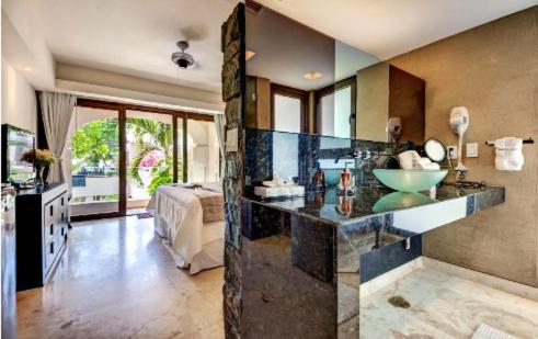 Pousada Amazing Hacienda For 14 Guests! Steps To The Beach!