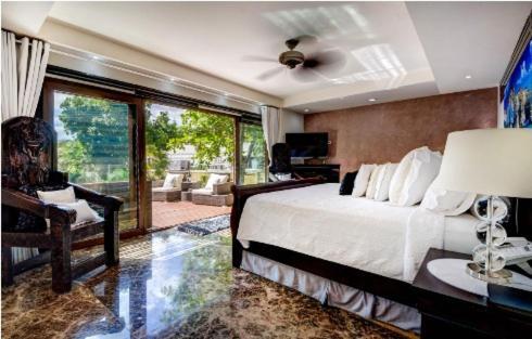 Pousada Amazing Hacienda For 14 Guests! Steps To The Beach! Playa del Carmen