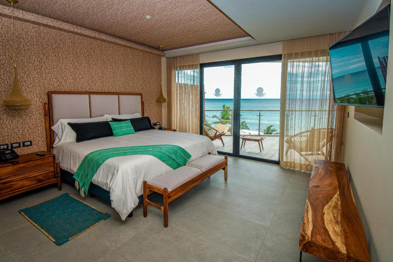 Mvngata Playa del Carmen
